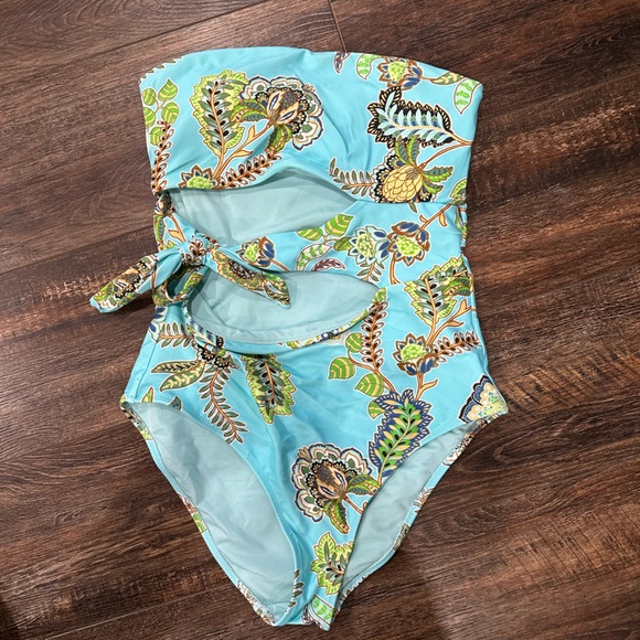 Aerie one piece swim suits-2 total - Picture 4 of 7